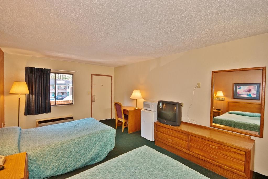 Country Hearth Inn & Suites Marietta Smyrna Zimmer foto