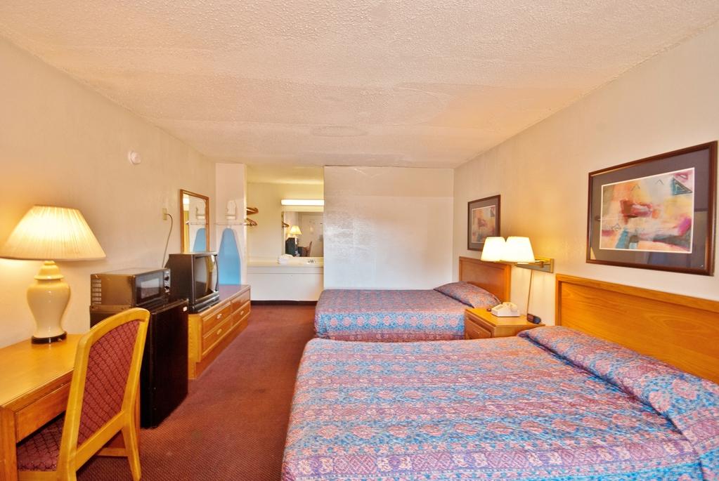 Country Hearth Inn & Suites Marietta Smyrna Zimmer foto